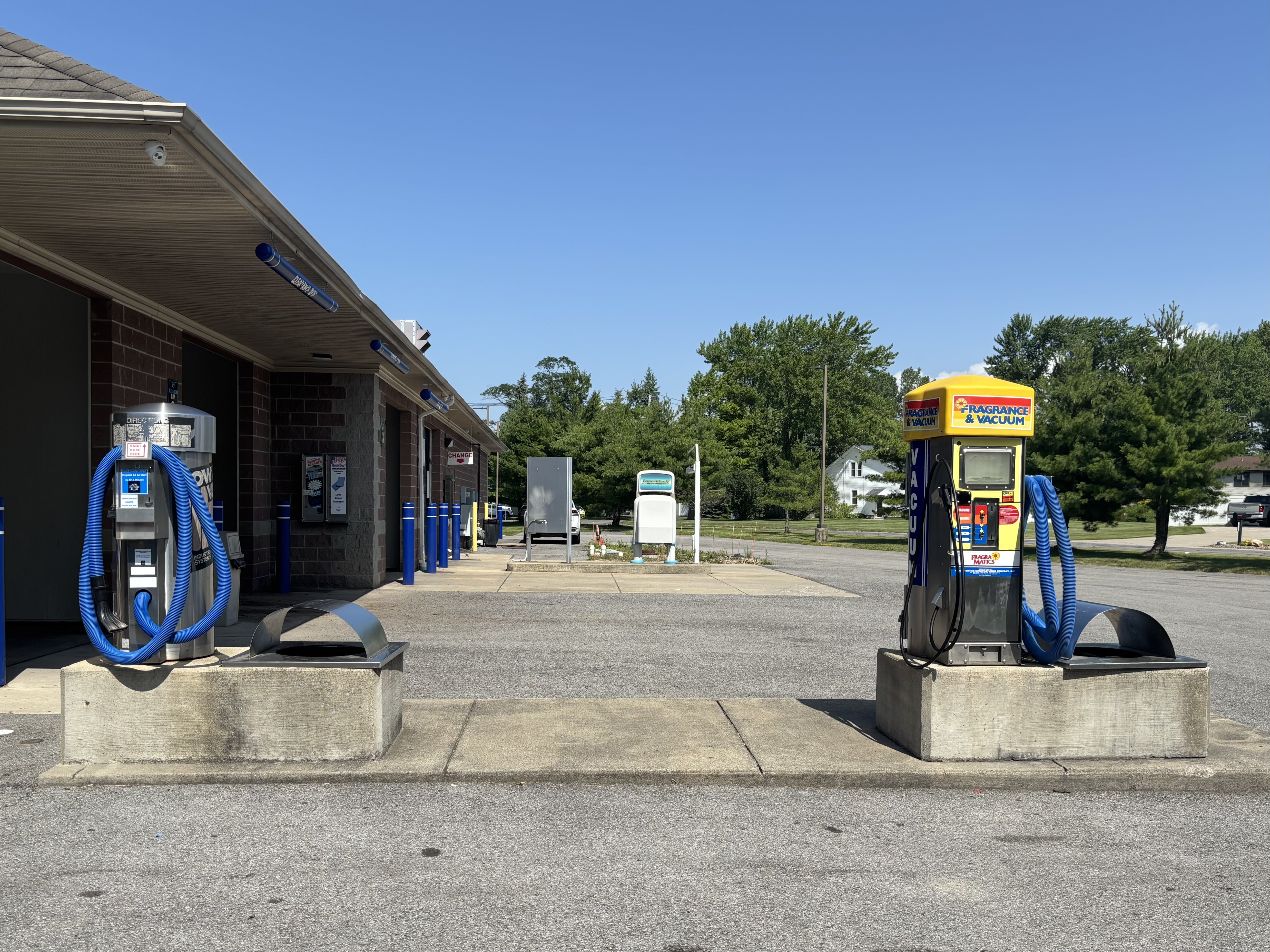 High-power vacuums
